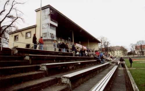 Dantestadion - Trib&uuml;ne Vorderansicht