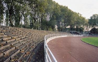 Mathias-Stinnes-Stadion - Blick in die Kurve