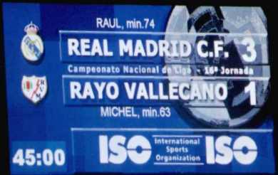 Estadio Santiago Bernabeu - Anzeigetafel mit Endergebnis
