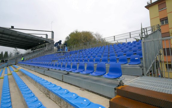 Stadion Omobono Tenni